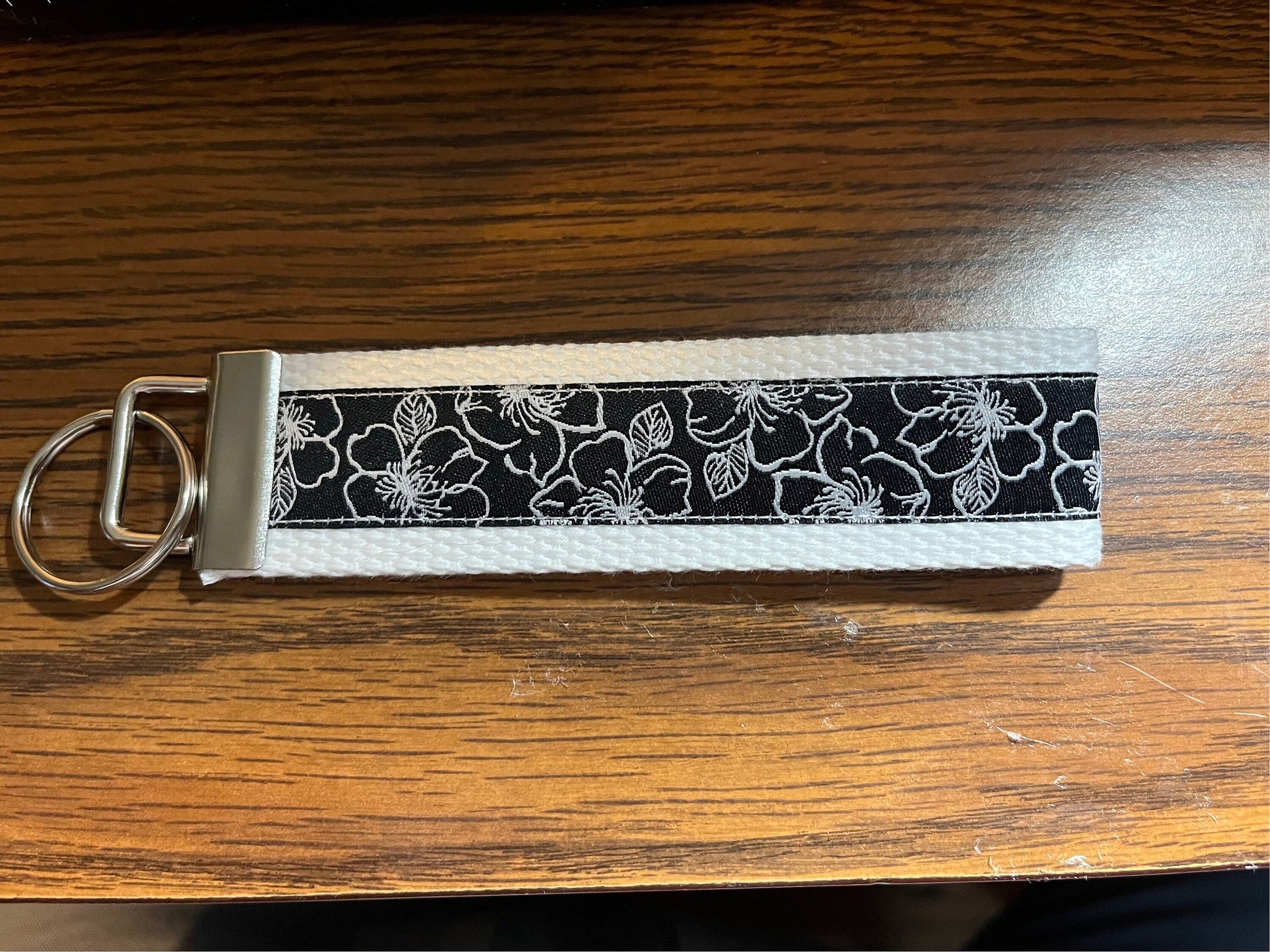 Hibiscus Flower Keychain Wristlet – Black and White Floral Fabric Key Holder