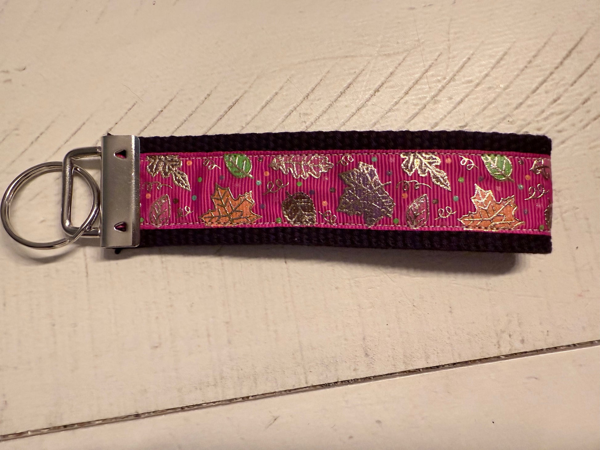 Autumn Sparkle Keychain Wristlet – Gold Foil Leaf Accent, Handmade Fall Key Fob