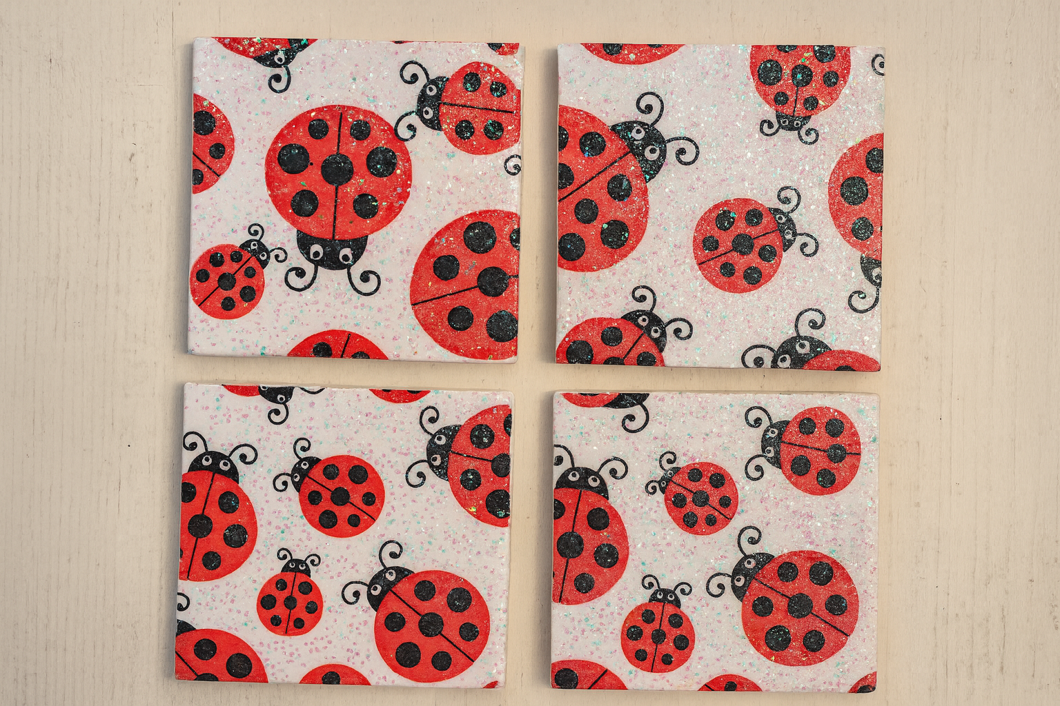 🐞 Ladybug Glitter Coaster Set – Garden Patio & Spring Decor (Set of 4)