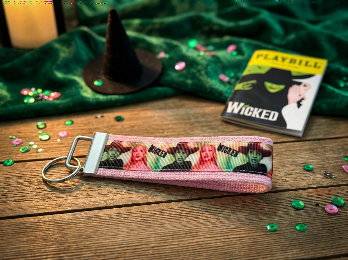 ✨ Wicked Inspired Keychain – Broadway Musical Key Fob, Witch Aesthetic Accessory, Gift for Theatre Lovers ✨