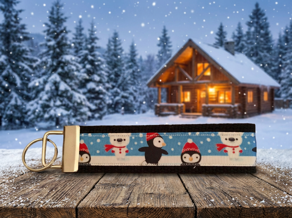 ❄️ Winter Penguin & Polar Bear Keychain – Cute Holiday Wristlet | Handmade Key Fob | Perfect Christmas Gift, Stocking Stuffer, Bag Charm