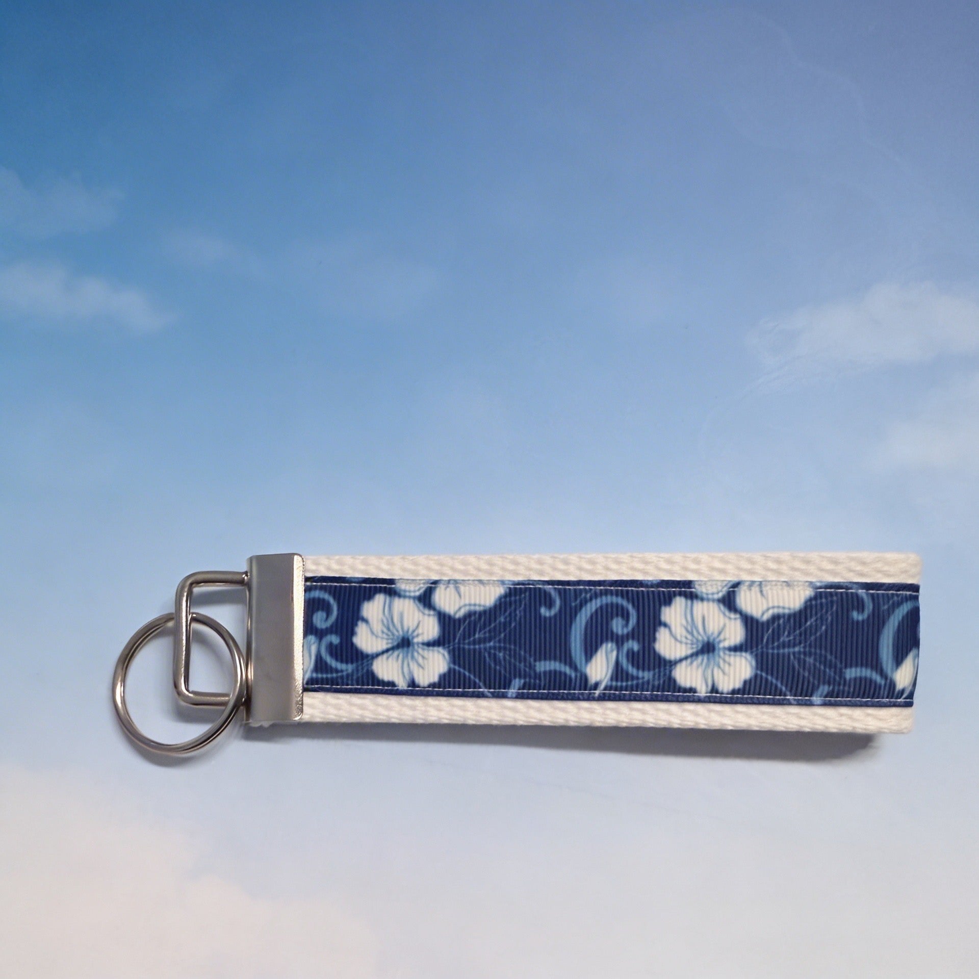 🌺 Blue Tropical Floral Wristlet Keychain — Fabric Key Fob