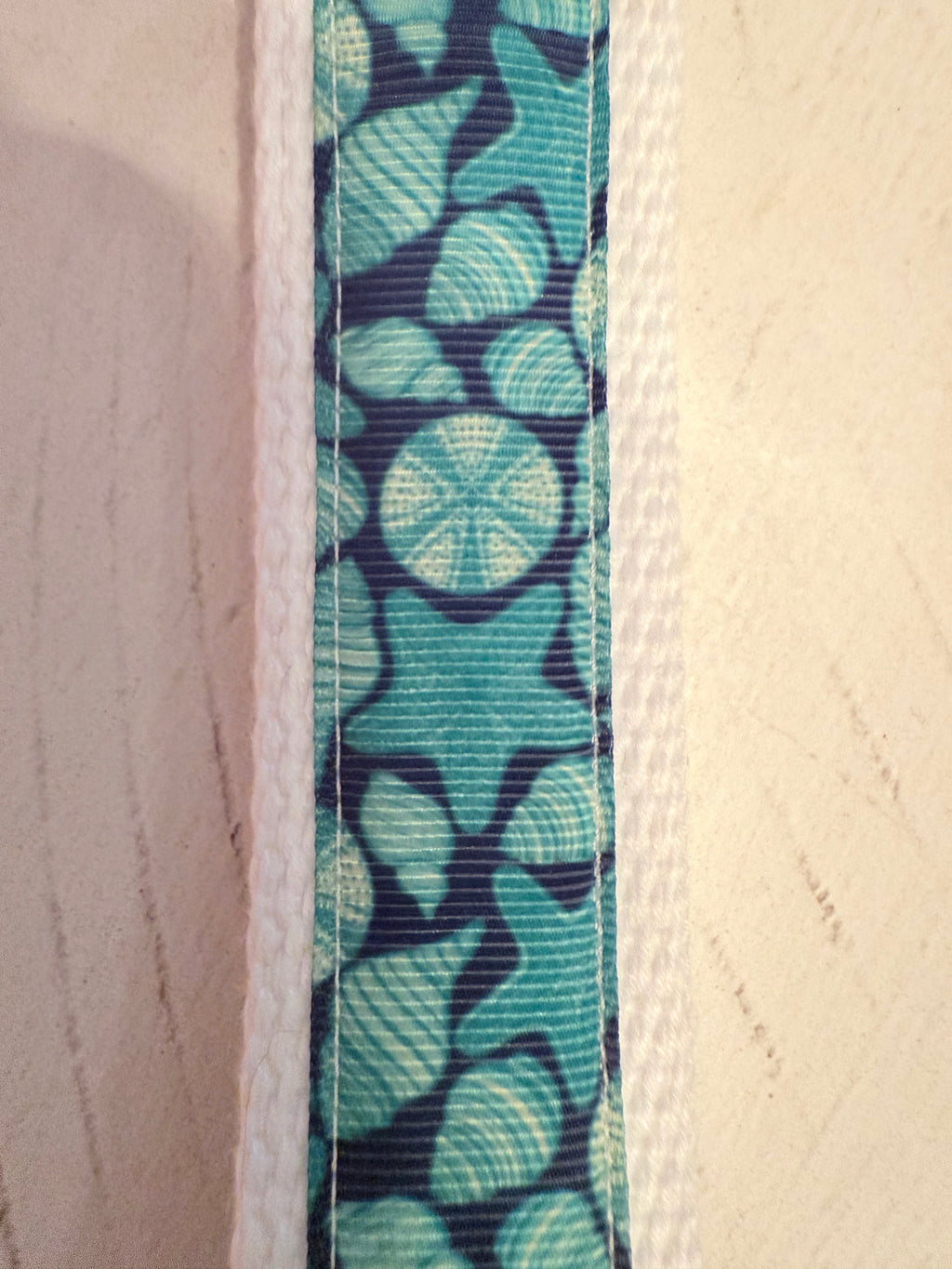 Beach Shells & Sand Dollars Wristlet Keychain – Coastal Handmade Key Fob