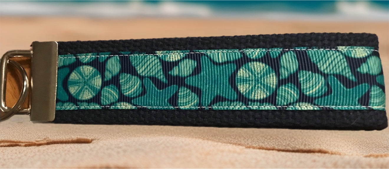 Beach Shells & Sand Dollars Wristlet Keychain – Coastal Handmade Key Fob
