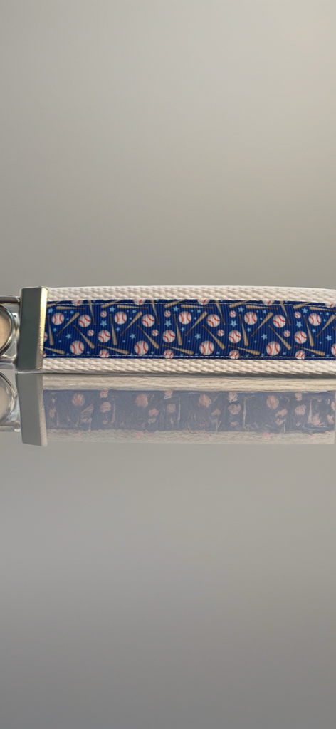 ⚾ Baseball Wristlet Keychain – Perfect for Players, Coaches & Fans!