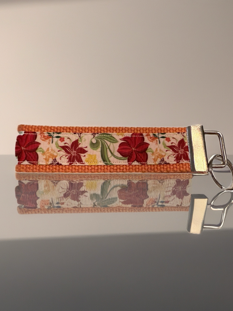 🍁 Fall Floral Wristlet Keychain – Handmade Autumn-Inspired Accessory
