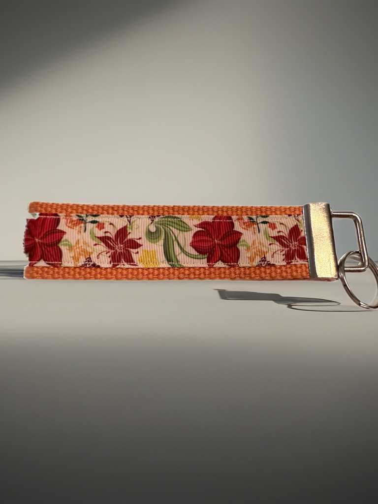 🍁 Fall Floral Wristlet Keychain – Handmade Autumn-Inspired Accessory