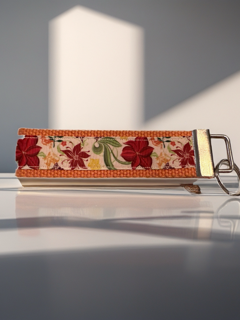 🍁 Fall Floral Wristlet Keychain – Handmade Autumn-Inspired Accessory