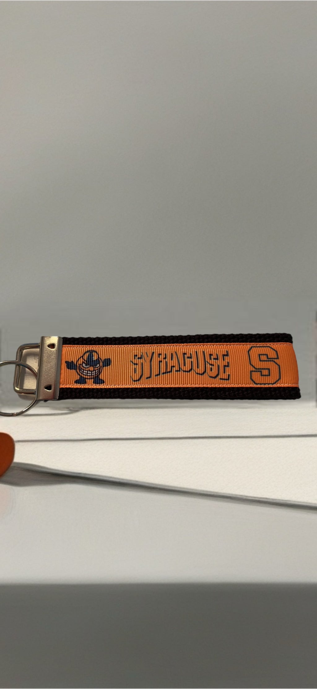 Syracuse University Keychain – Show Your Orange Pride!