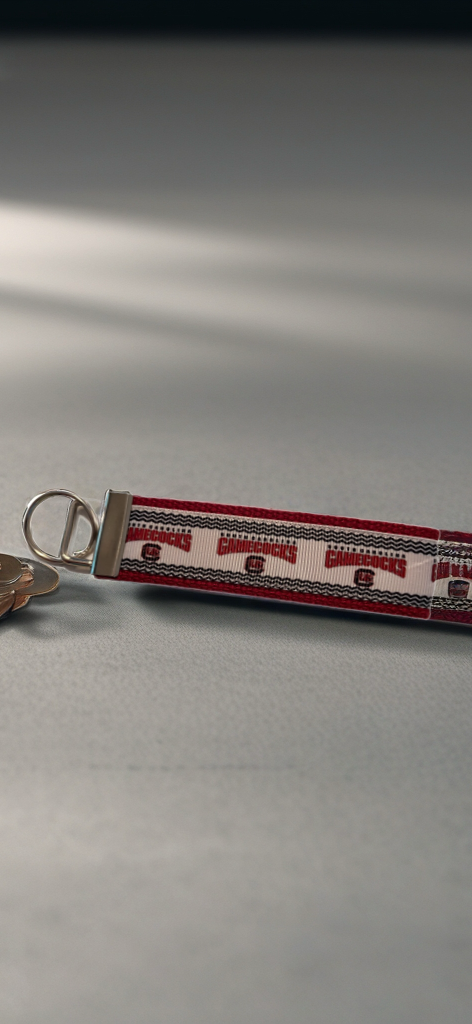 🐔 Gamecocks Spirit Wristlet Keychain – Handmade & Bold!