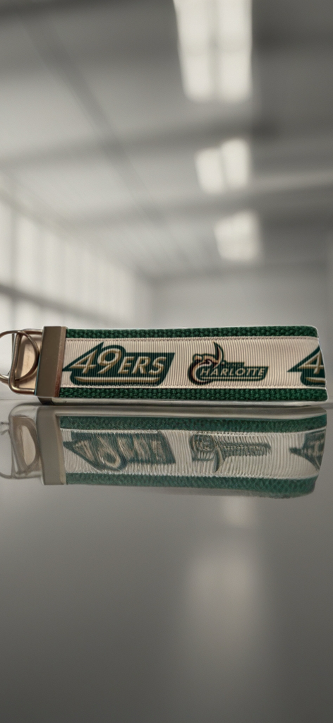 💚 UNC Charlotte 49ers Wristlet Keychain – Green & Gold Pride On the Go! 💚