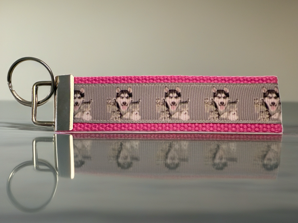Husky Dog Lover Wristlet Keychain – Perfect Gift for Husky Owners