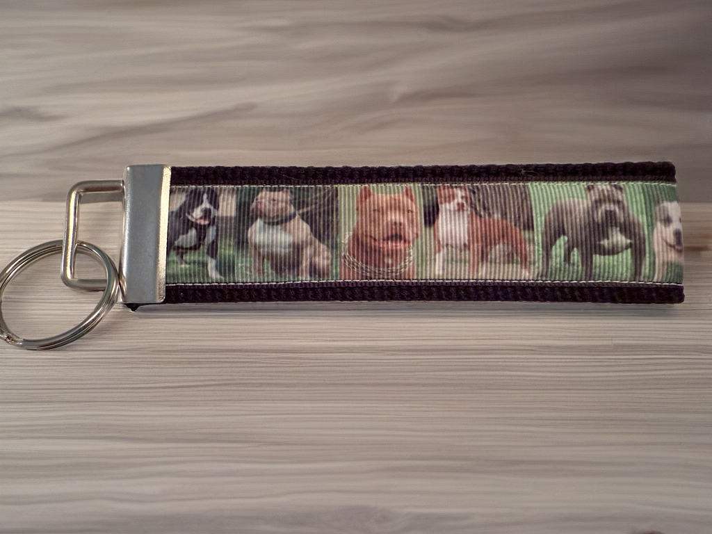 Pitbull Dog Breed Keychain Wristlet – Durable & Stylish Pet Lover Gift