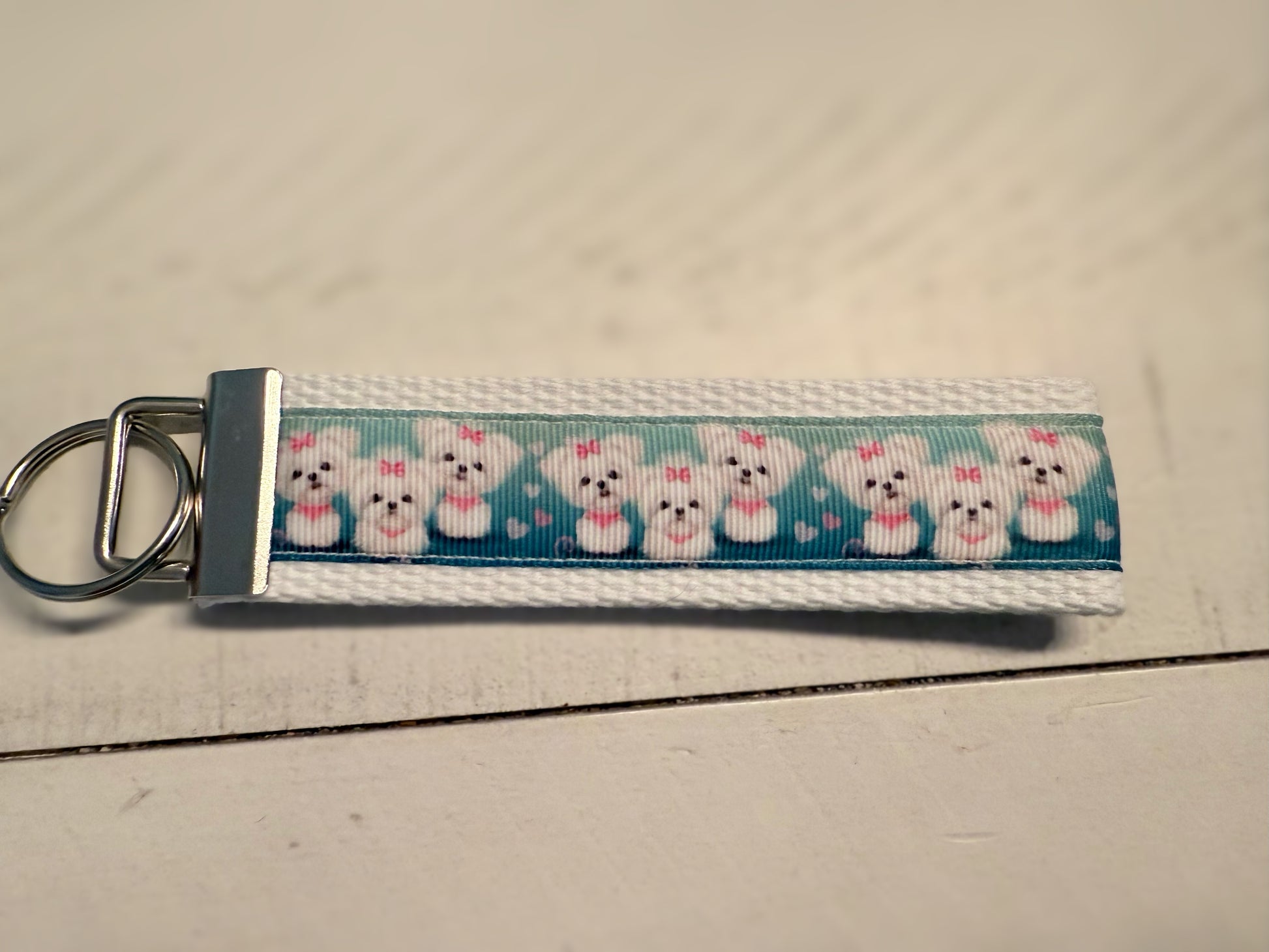 Bichon Frise Keychain Wristlet – Cute Dog Lover Gift, Durable Fabric Key Fob