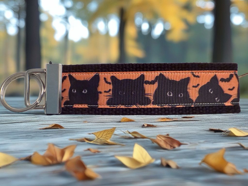 Halloween Black Cat Keychain – Spooky Cat & Bat Wristlet Key Fob