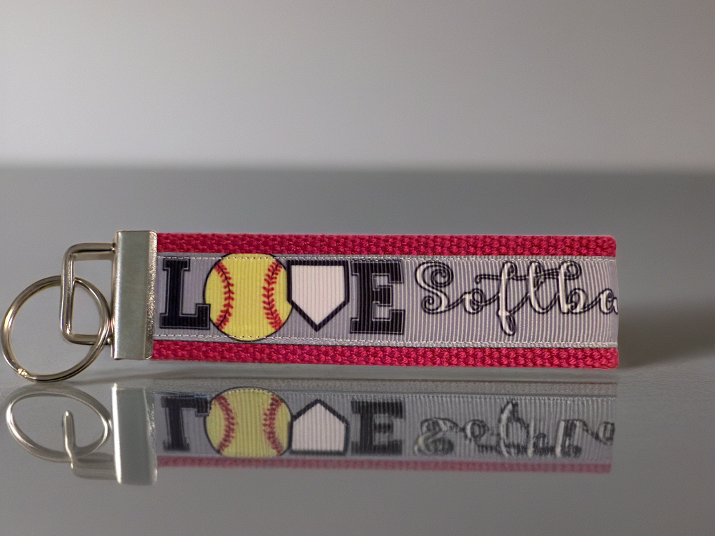 Softball Keychain Wristlet – LOVE Softball Bag Tag for Players, Coaches & Fans