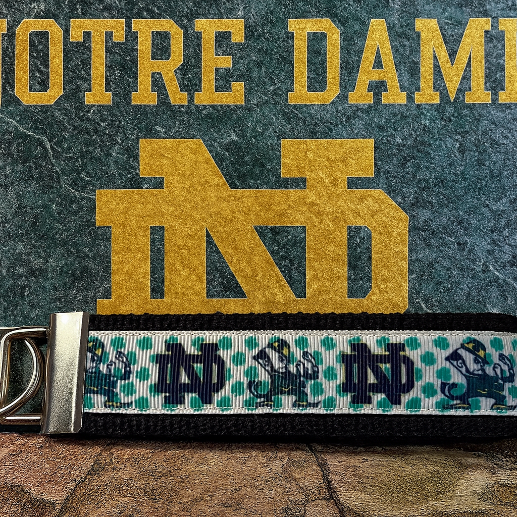 Notre Dame Fighting Irish Keychain Wristlet – ND Logo & Leprechaun Design
