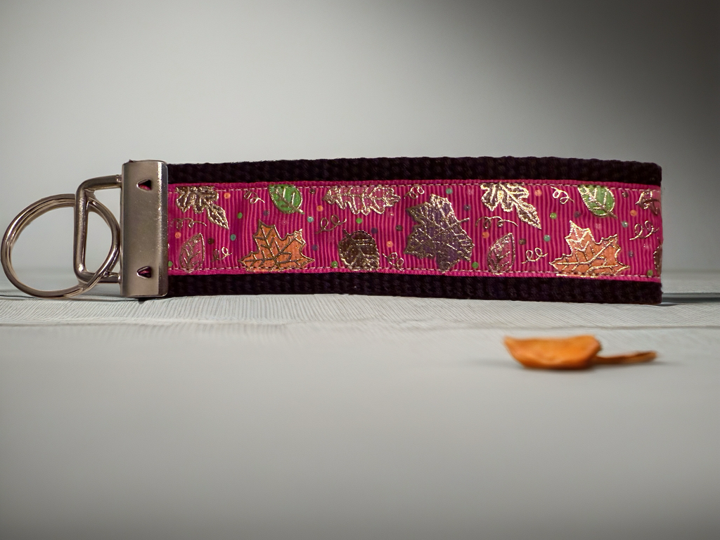 Autumn Sparkle Keychain Wristlet – Gold Foil Leaf Accent, Handmade Fall Key Fob