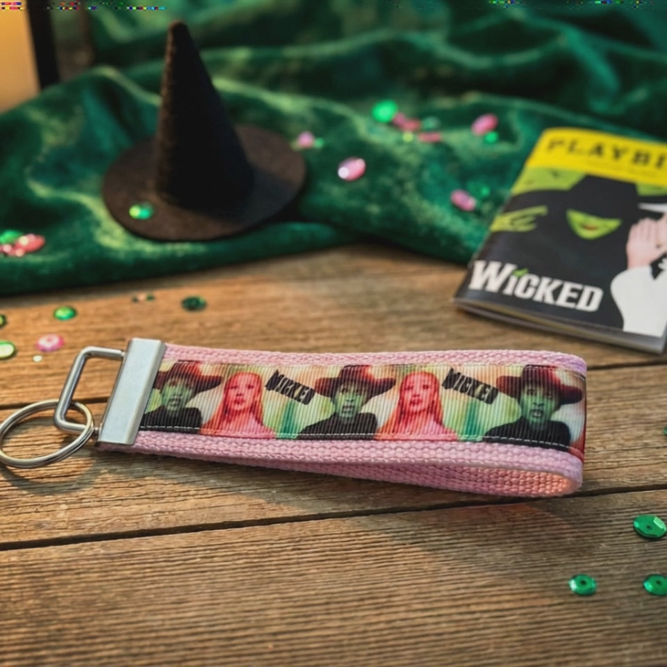 ✨ Wicked Inspired Keychain – Broadway Musical Key Fob, Witch Aesthetic Accessory, Gift for Theatre Lovers ✨